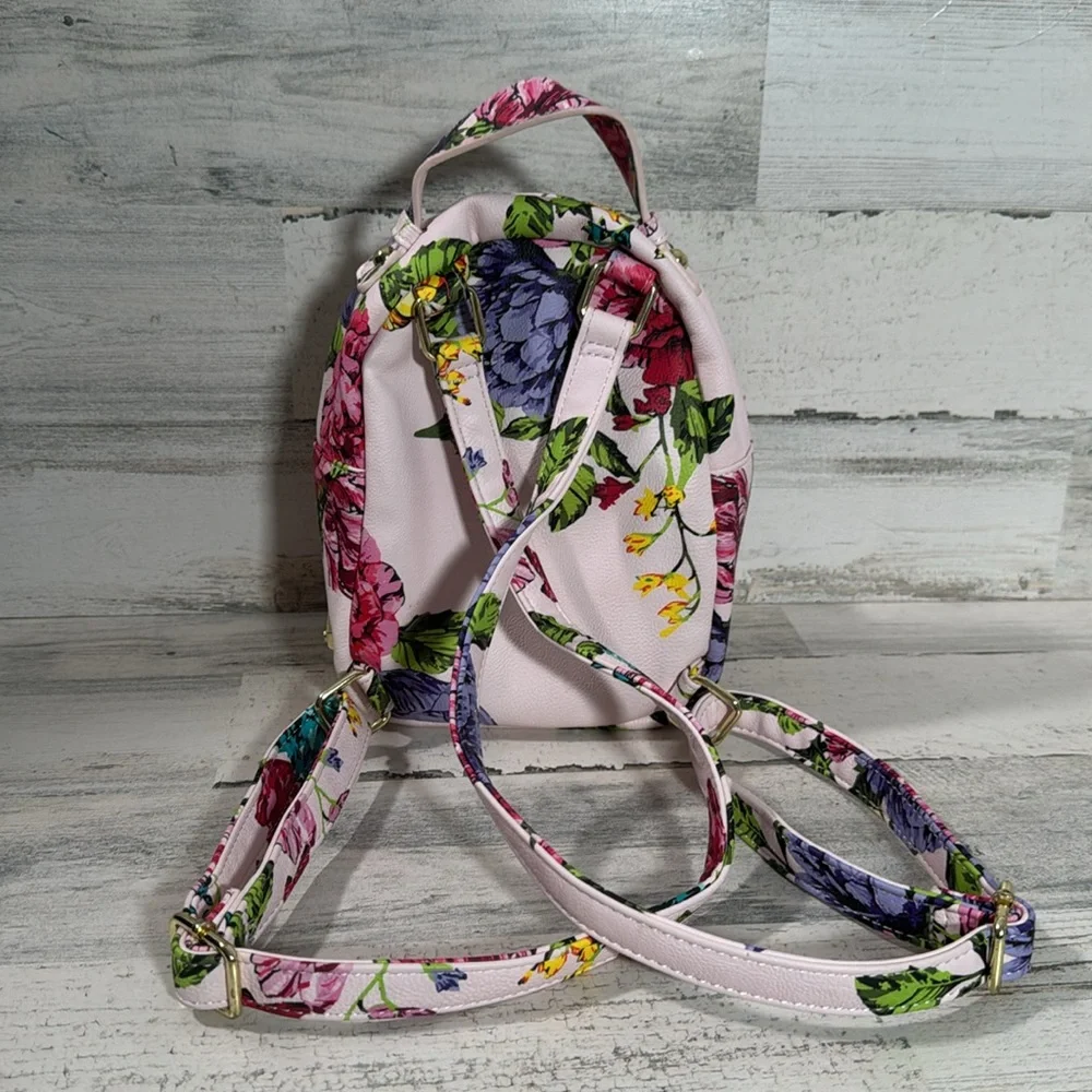 Betsey‎ Johnson Kitsch Backpack CatFloral